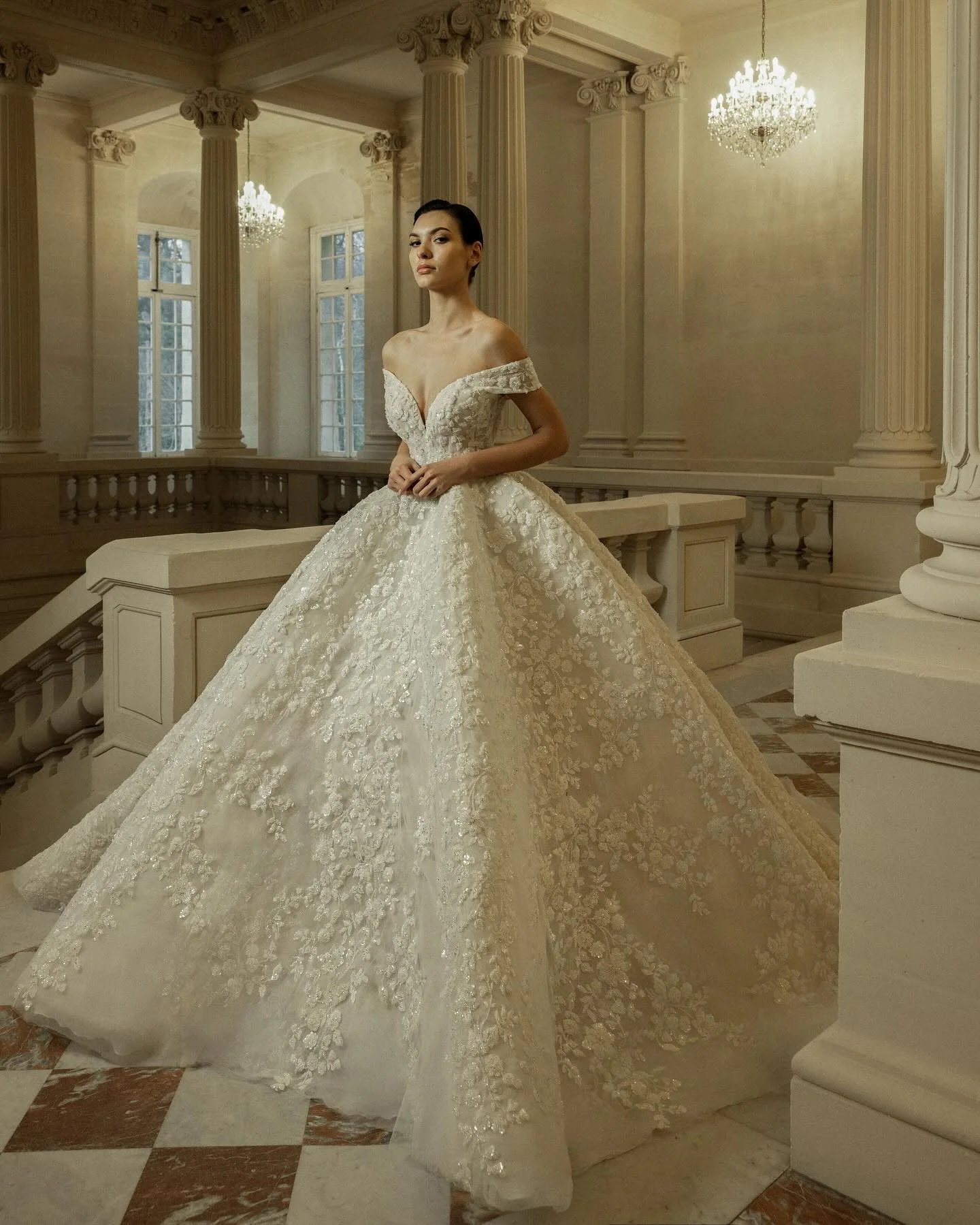 Modern Off The Shoulder Ball Gown Wedding Floral Lace Bridal Gowns Arabic Sequined Floor Length vestido de novia