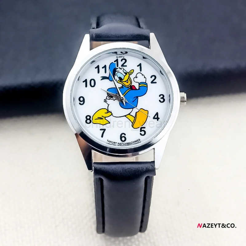 Disney Donald Duck Dial Watches Childrens Watch Leather Band Colors Optional Glass Dial Kids Watch A Present For Child W20250716