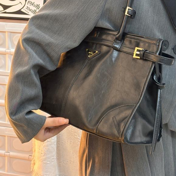 Designer Tote Bag Large Capacity for Women, Luxury Leather Shoulder & Crossbody Bag, Multi-pocket Wallet Insert, Fashion Shopping Handbag