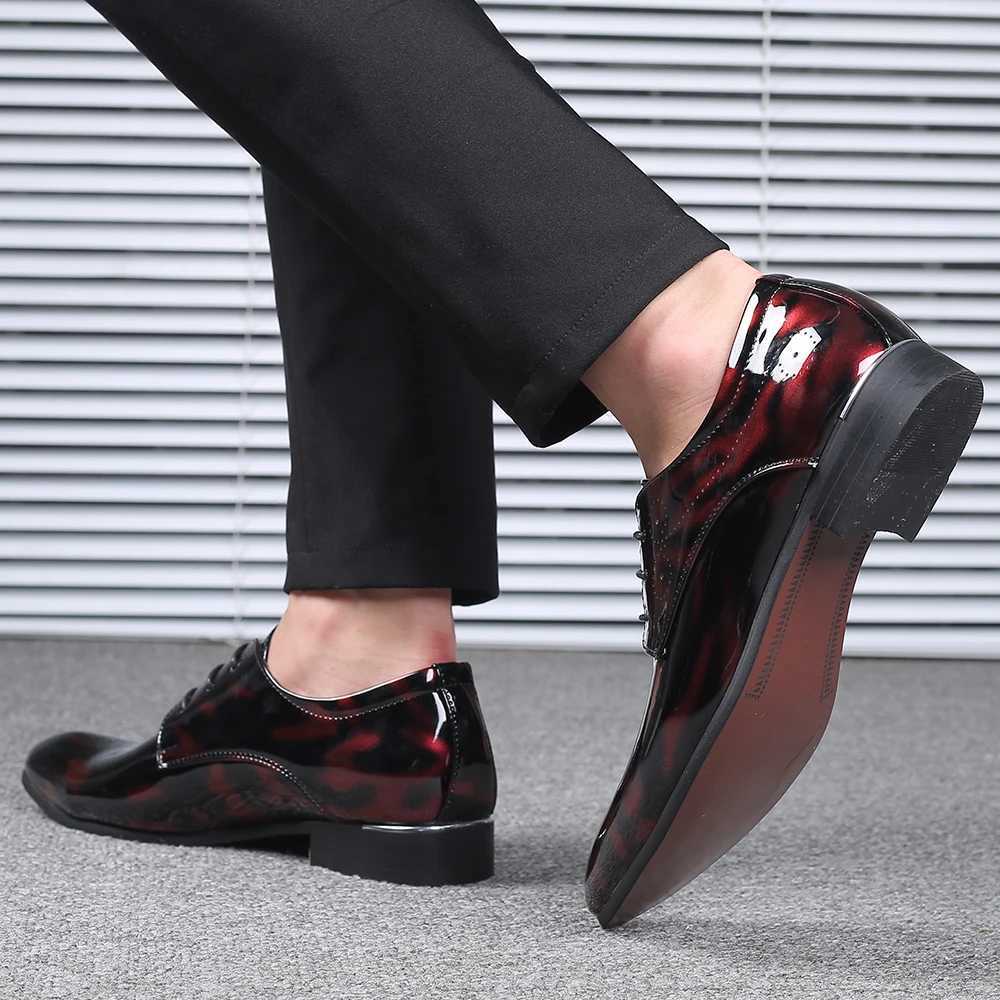 Large Size Sharp Pointed British Style Mens Shoes Glossy Business Leather Work Shoes Elegant Personality Y250715