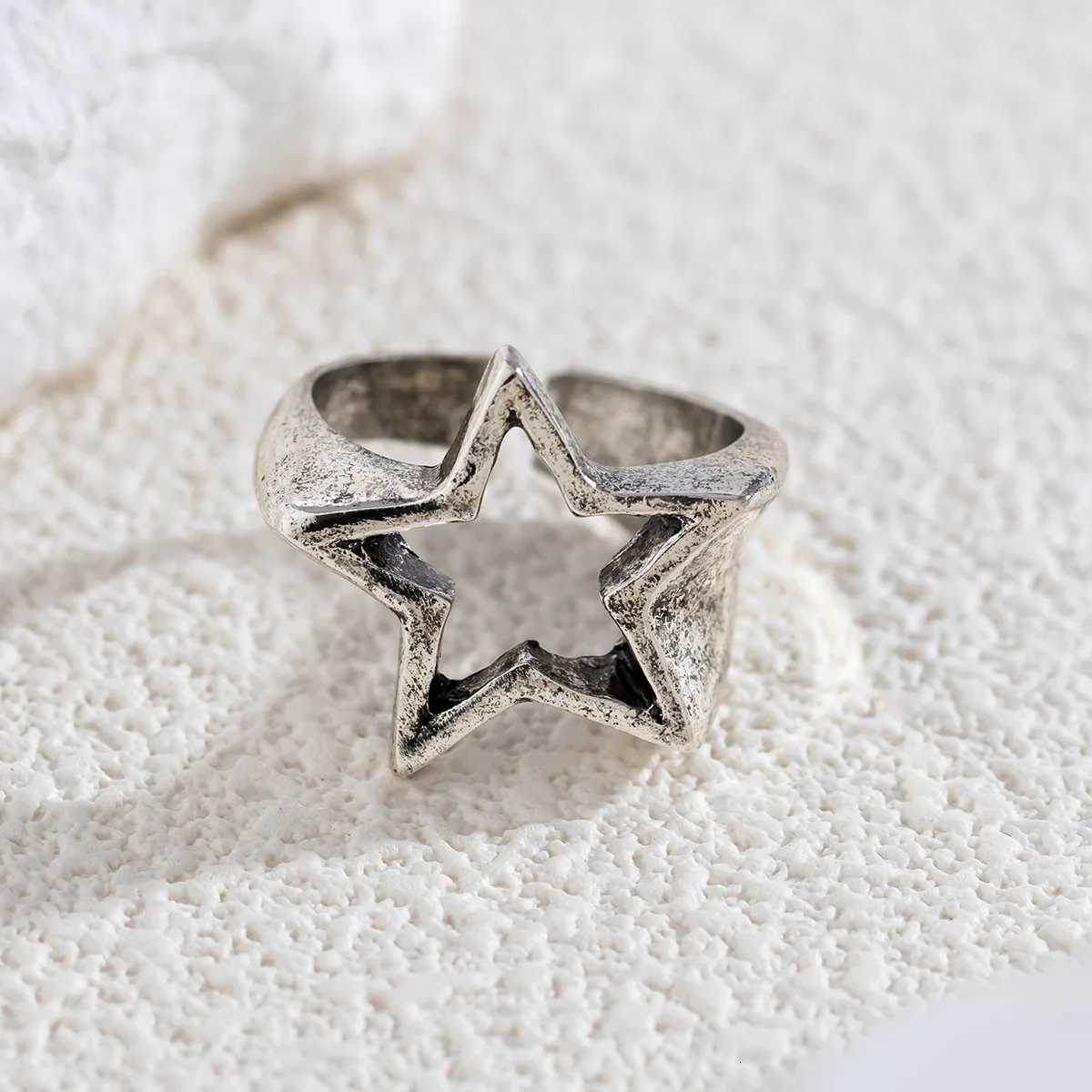 New Punk Hollow Out Thick Geometric Star Open Ring for Women Men Minimalist Silver Color Ring Party Hip Hop Jewelry S250716