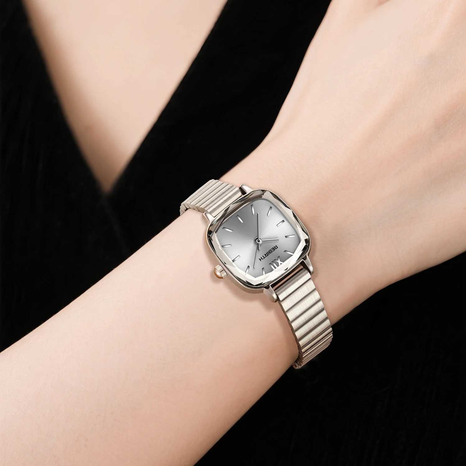 Casual Versatile Simple and Fashionable Mens Small Square Quartz Movement Y250715