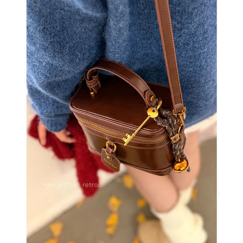 Textured Women Leather Crossbody Bag Solid Flap Mini Box Messenger Bags Female Versatile Casual Soft Pu Shoulder Bucket Packs 250714