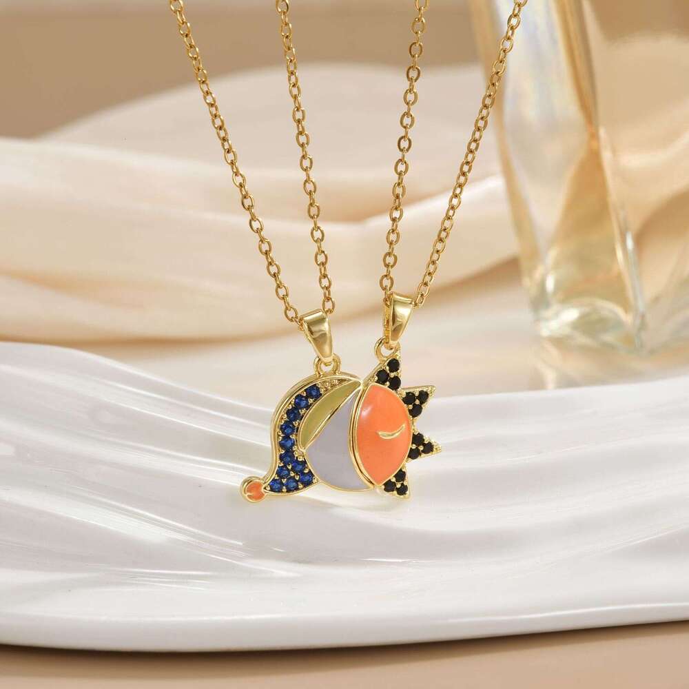 New And Splicing Cartoon Sun Moon Couple Necklace Copper Gold Plated Pendant Clavicle Chain 6C1