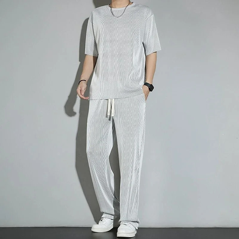 Top Pants Sets Kpop Short Quarter Sleeve Tracksuit Korean Style T Shirt Man Summer Sports Suits Aesthetic Cool Xl Mens Clothing 250715