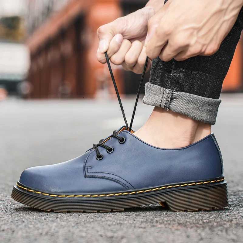 2025 New Fashion Mens Shoes Genuine Leather Unisex Casual Shoes Breathable Flat Driving Shoes Outdoor Non-slip Men Loafers W250716