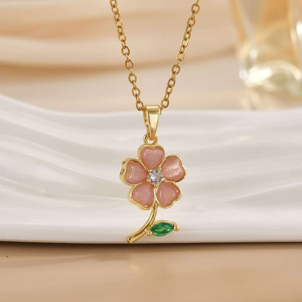 Titanium Steel Necklace For Women Cat's Eye Stone Five-Petal Flower Light Niche High-End Feel Jewelry Non-Fading Accessories F54