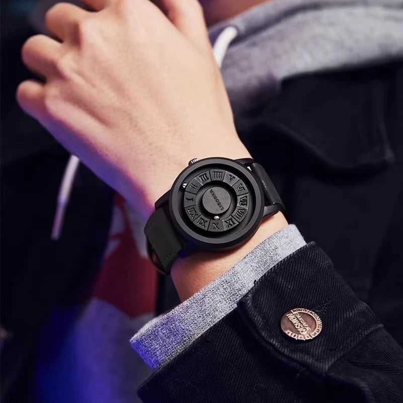 Vintage Magnetic Steel Ball Hand Men High Quality Touch To Read Time New Design PU Leather Strap Quartz Wrist For Men Y250715