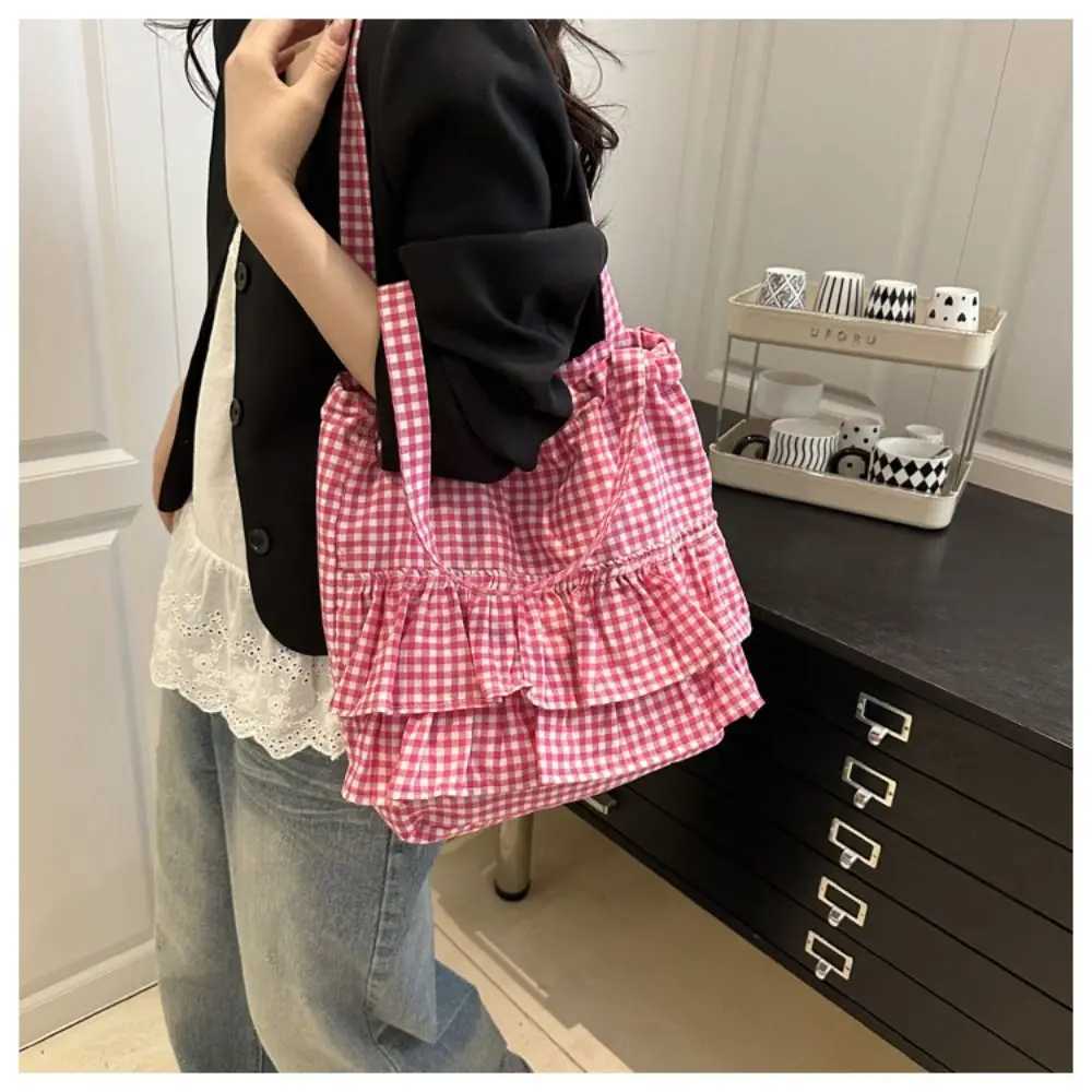 Casual Korean Style Lotus Leaf Shoulder Bag Large Capacity Bag Portable Cloth Plaid Tote Bag Storage Bag