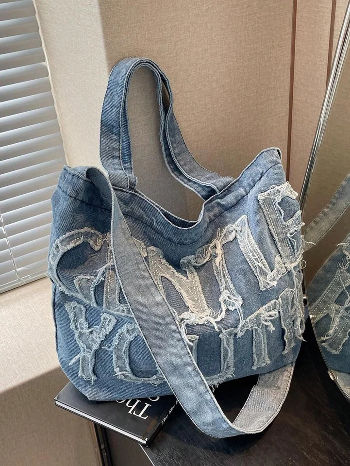 Simple letter denim canvas tote bag large capacity shoulder bag suitable for womens daily use work and commutingA-DH 250714