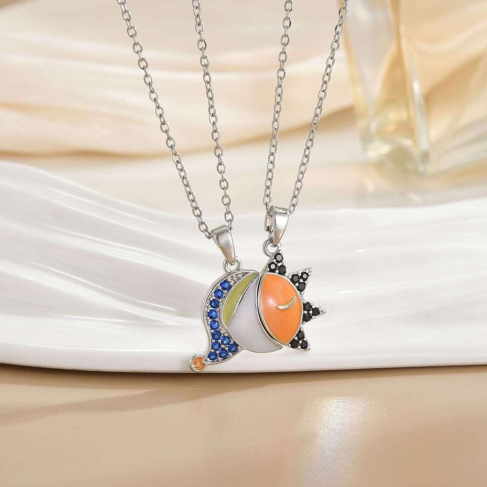 New And Splicing Cartoon Sun Moon Couple Necklace Copper Gold Plated Pendant Clavicle Chain 6C1