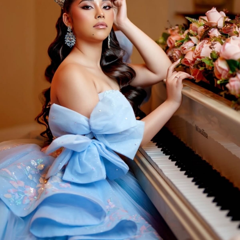 Sky Blue Quinceanera Dresses Ball Gown Off The Shoulder Applique Lace Beading Crystal Tull Corset Party Birthday Sweet 16 Dress Vestidos 15 Anos