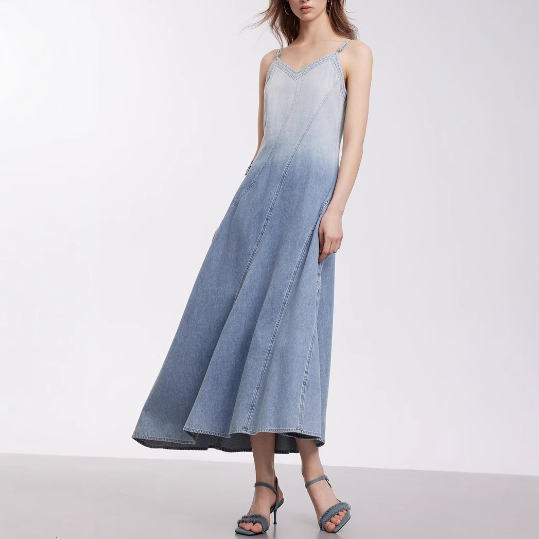 2025 Modern Gradient Denim Strap Dress for Women Summer New Lyocell Tencel Fashionable Elegant