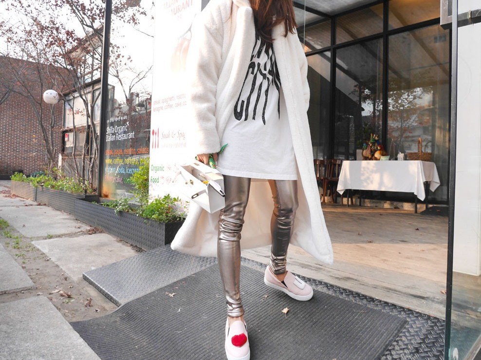 New Women Autumn Winter Furry Warm Fur Outerwear Fashion Loose Faux Fur Rabbit Long Jacket Casual Thickened Fur Coat