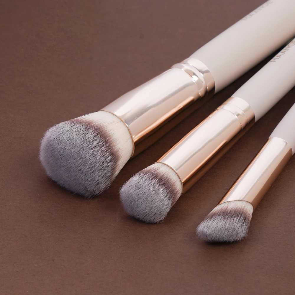 3Pcs Makeup Brushes + 2Pcs Triangle Powder Puff Set Concealer Eye Shadow Makeup Brush Blending Cosmetic Beauty Tools XJ2500716