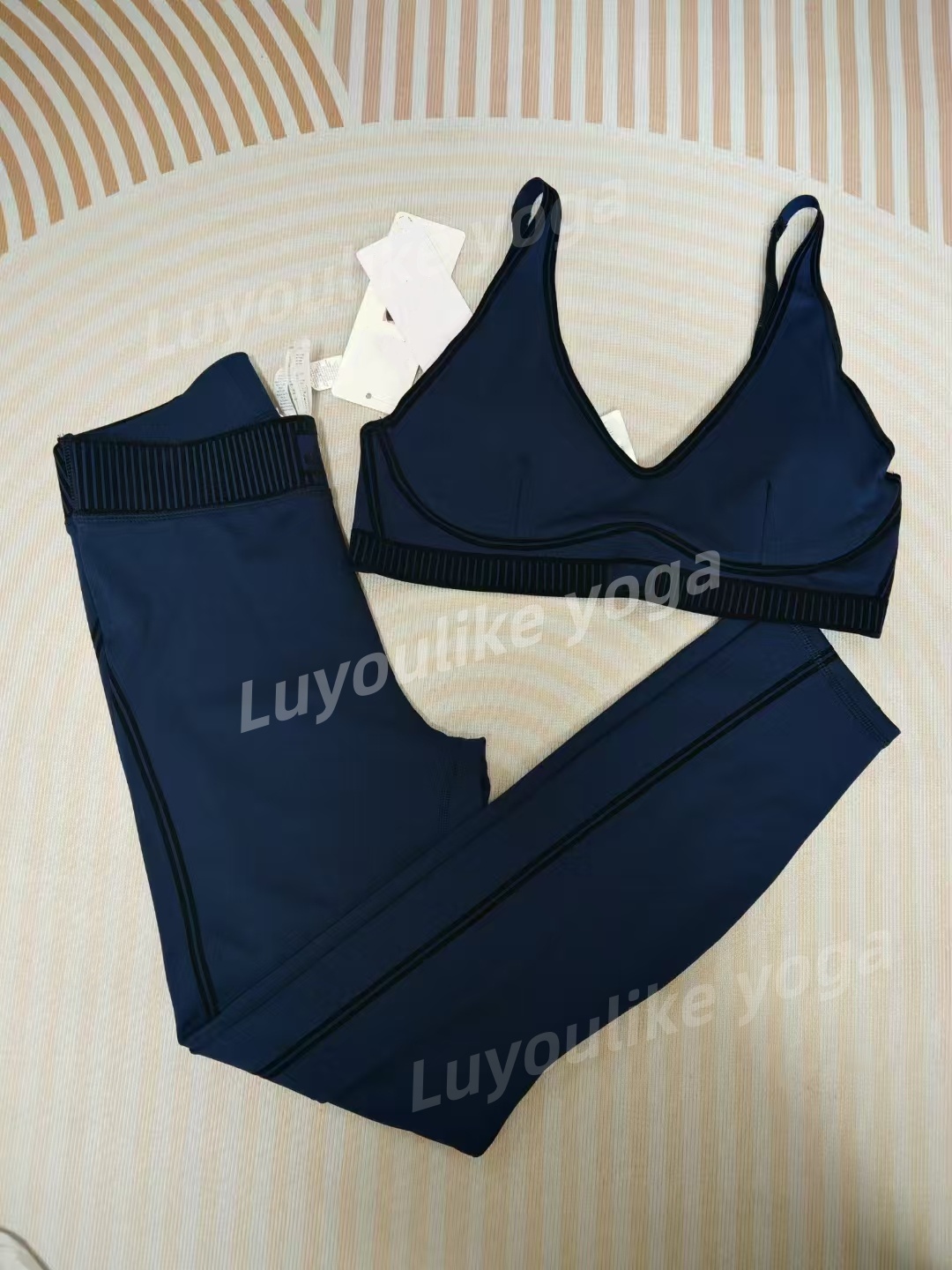 O556 Women's Yoga Bra Quick-drying Sports Bra Fashion High Waist Hip-lifting And Abdomen-Lifting Yoga Pants Breathable Yoga Fitness Running Clothing