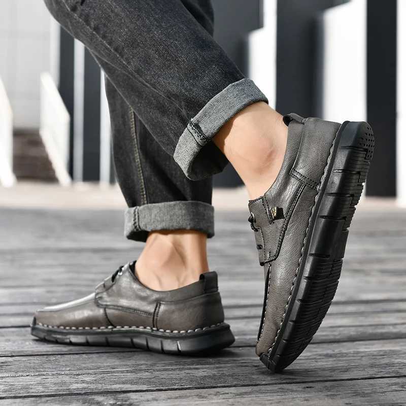 2024 New Mens Casual Shoes Handmade Leather Loafers Comfortable Mens Shoes Quality Split Leather Flat Moccasins Mens Sneakers W250716