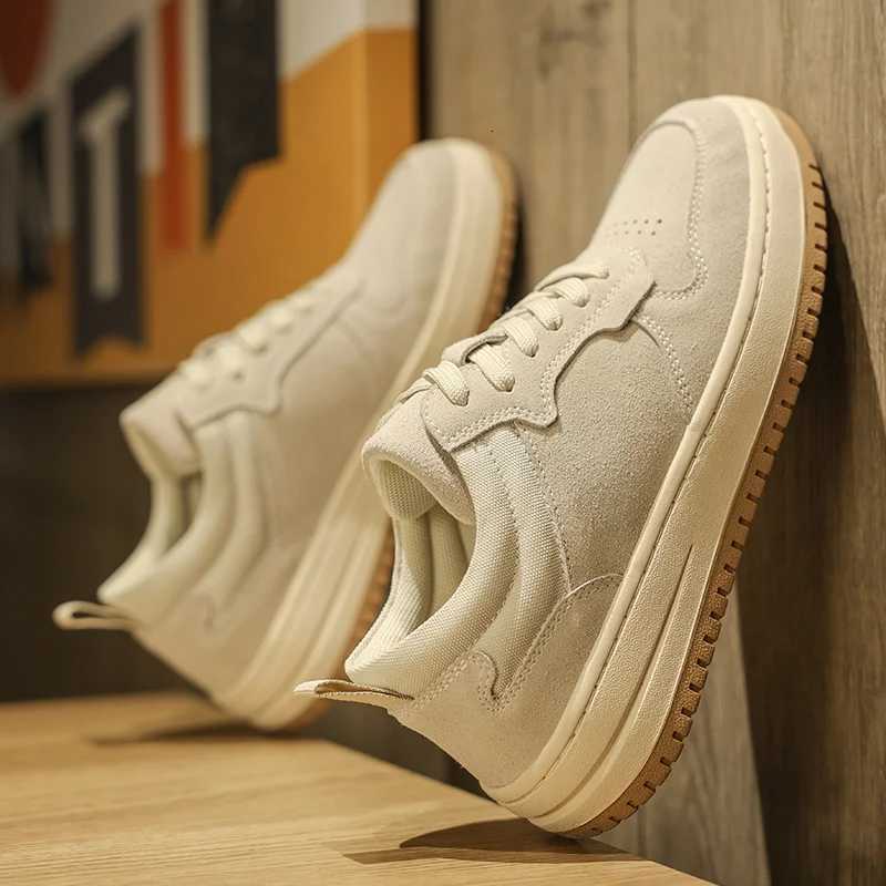 Genuine Leather Casual Shoes Men 2024 Autumn Retro Comfortable Oxfords Shoe Cow Suede Mens Work Shoes Board Outdoor Driving Flats W250716