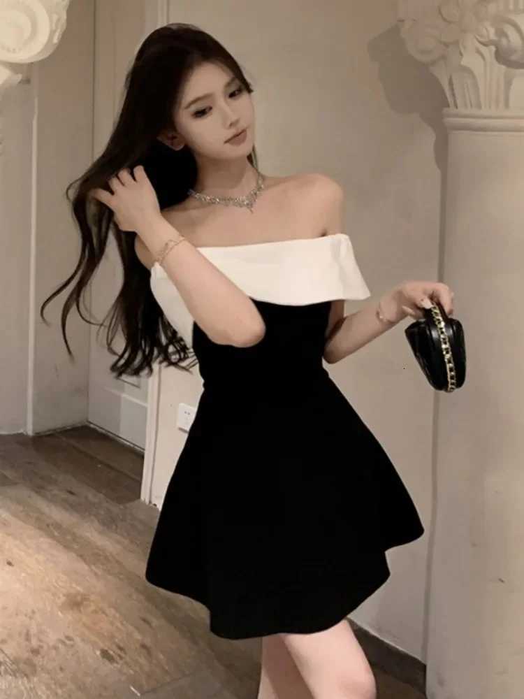 Ezgaga Off Shoulder Dresses Women Slash Neck Contrast French Style Chic Elegant Mini Dress Party Ladies Vintage Sexy Backless R250716