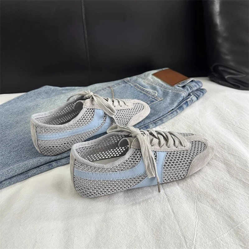 German Training Shoes Women 2025 Summer Flat Lace-up Forrest Gump Shoes Women Genuine Leather Mesh Ventilation Sneakers M250716