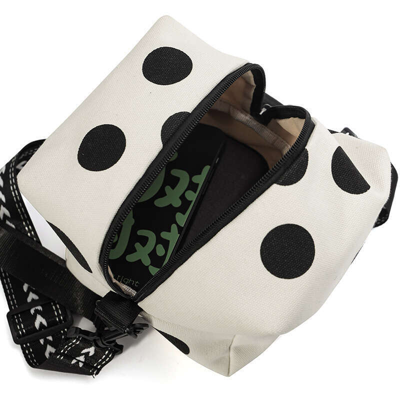 Unique Dice 2025 Spring New Fashion Printed Canvas Bag Ins Couple Trendy Cool Shoulder Handbag