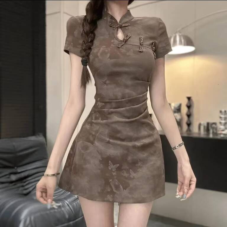 Summer New Chinese Style Women Butterfly Buckle Morden Short Sleeve Cheongsam Pleated Slim Design Dress Vestidos dongdumaoyi