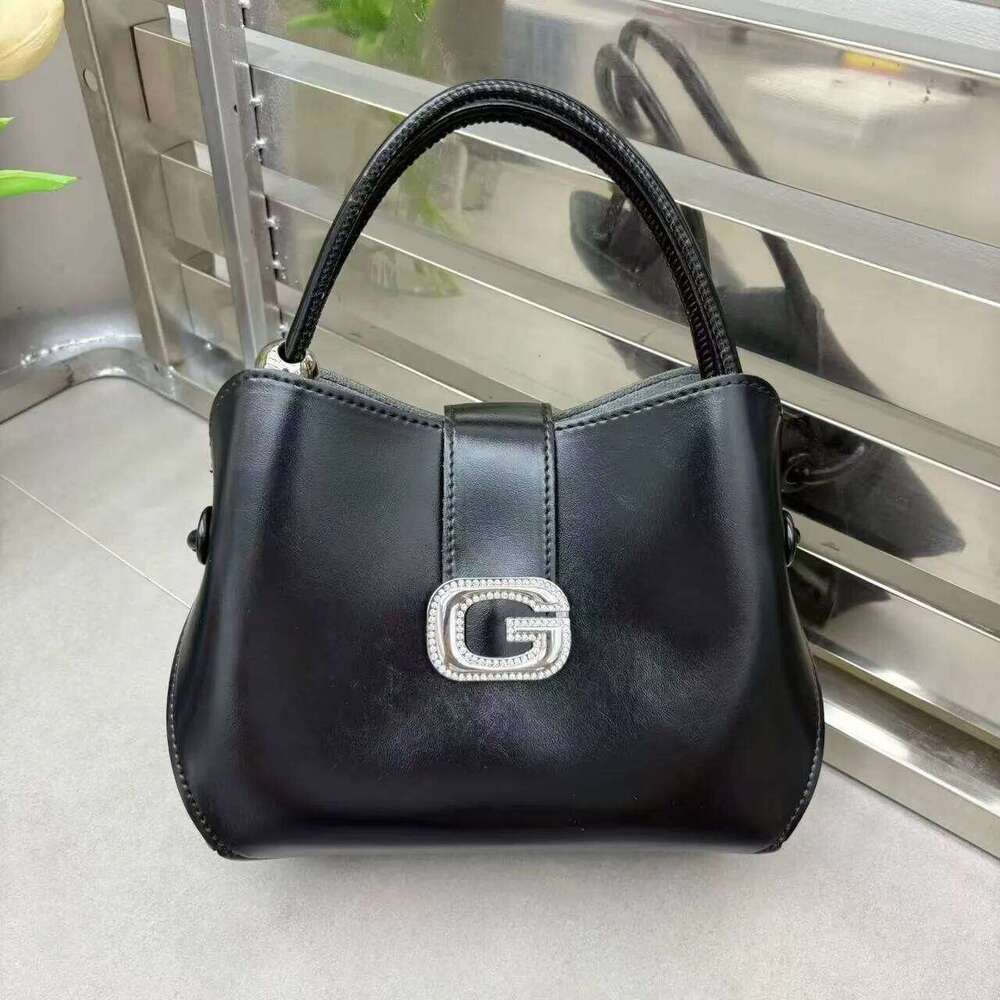Popular Classic Elegant Messenger Bag Leather For Women, Crossbody Shoulder Handbag Famous Designer Spacious And Fashionable