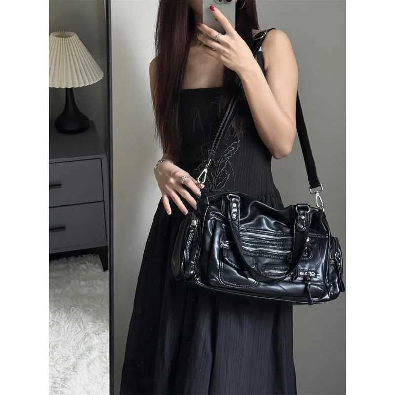 2024 Autumn New Sle Large Capaci Motorcycle Bag Casual Soft Single oulder Crossbody Bag for Spicy Girls Commuting Tote Bag
