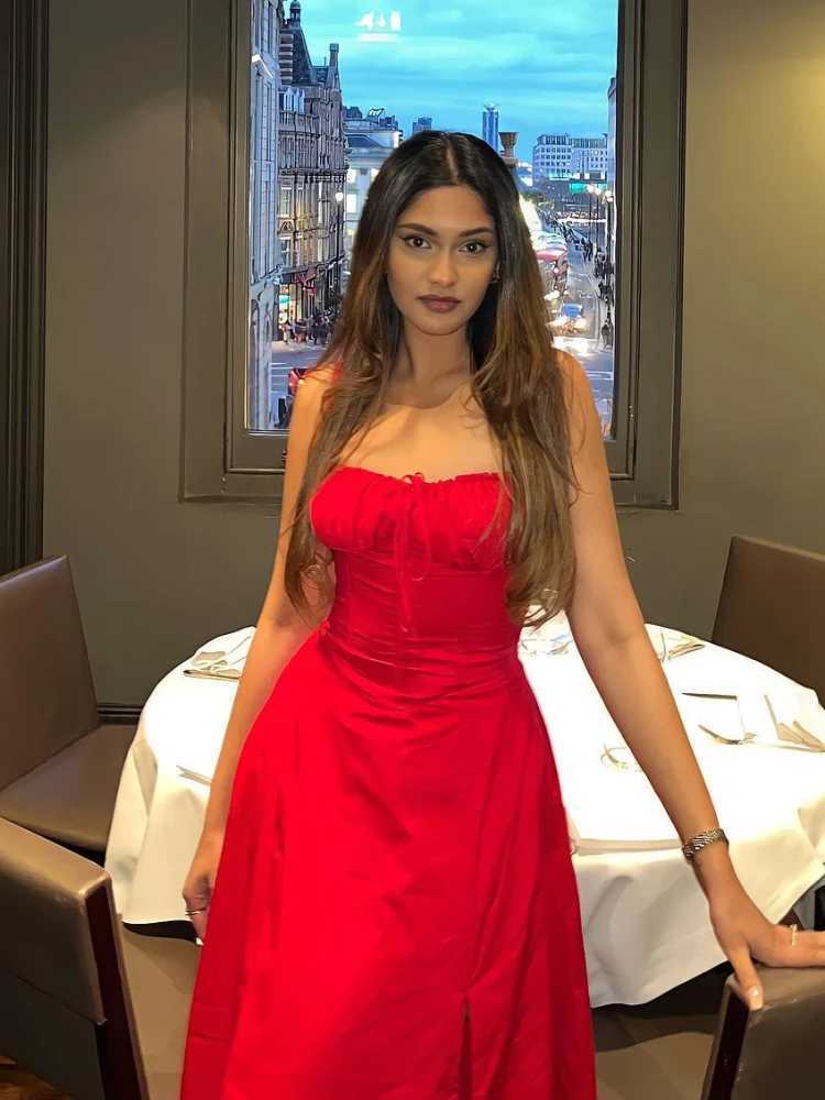 Suninheart Full Lining Elegant Lace Up Holiday Party Dresses Midi Sexy Spaghetti Strap Split Dress White Summer Dress Women 2023 R250716