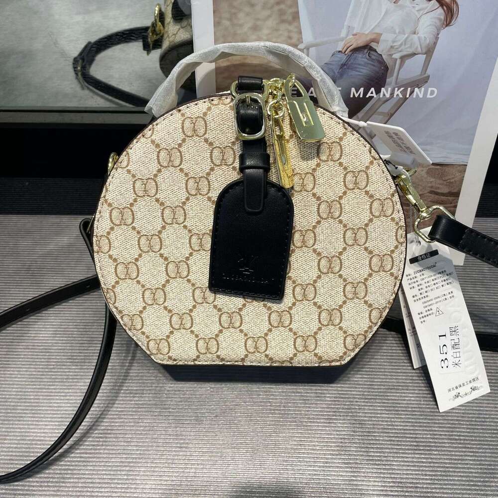 Fashion 2025 New Single Shoulder Women's Niche Brand High-End Vintage Crossbody Round Cake Bag Light Luxury
