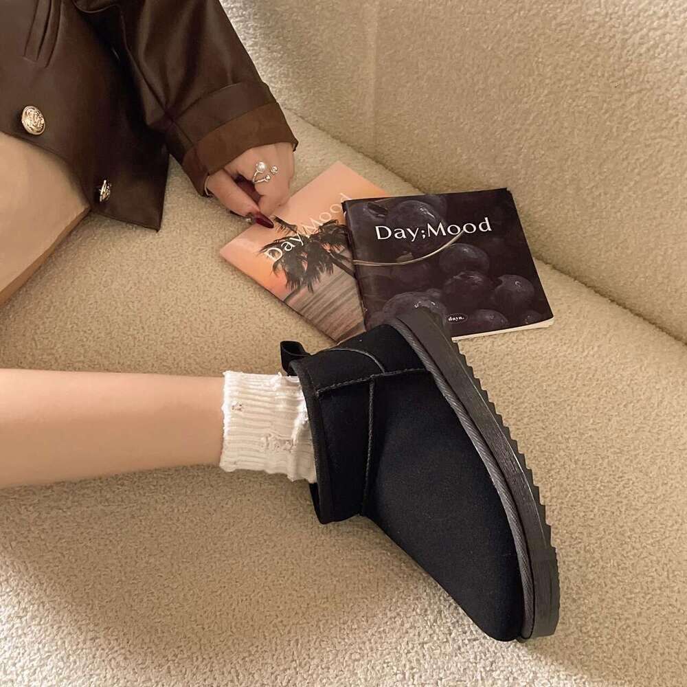 Designer Boots New 2024 For Women Ultra Mini Boot Comfort Fashion Australian Platform Leather Warm Ankle Fur Booties Winter