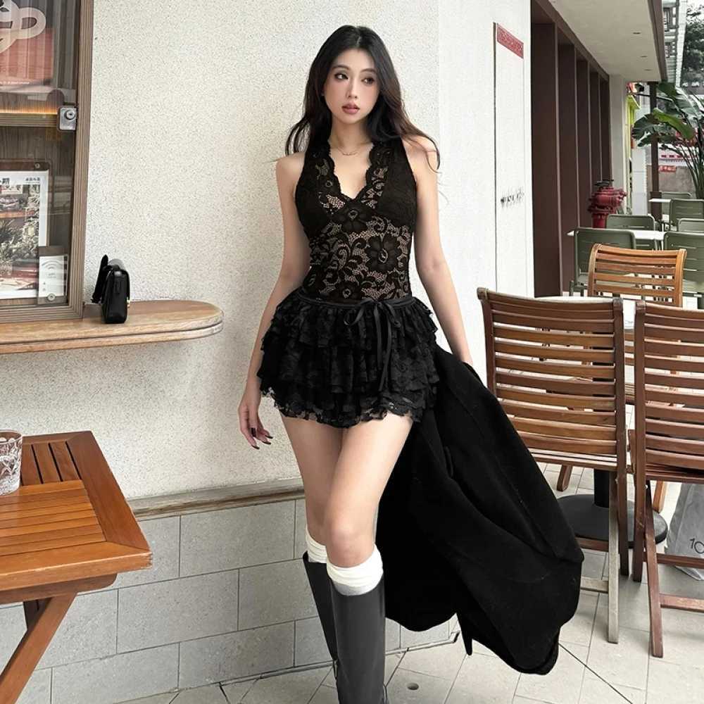 100% Cotton Mesh Patchwork Dress Women Low-Neck Sling Off Shoulders Ruched Tiered Shaped Waist Fashion Sexy Cool Dark Style Outfits R250716