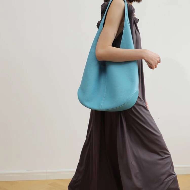 Lazy Top Layer Soft Leather Single Shoulder Large Bag Bucket Tote High-Quality Texture Niche Design Travel Lightweight