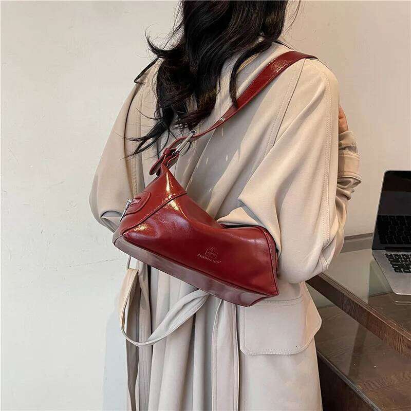 Women's 2025 New Vintage Tote Bag European Retro Underarm Shoulder Versatile Casual Purse