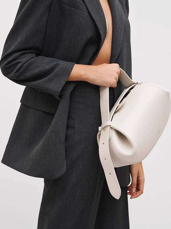 Women S Crossbody New Casual Versatile Three Dimensional Ladies Underarm Small Round Baguette Bag Handbag Large
