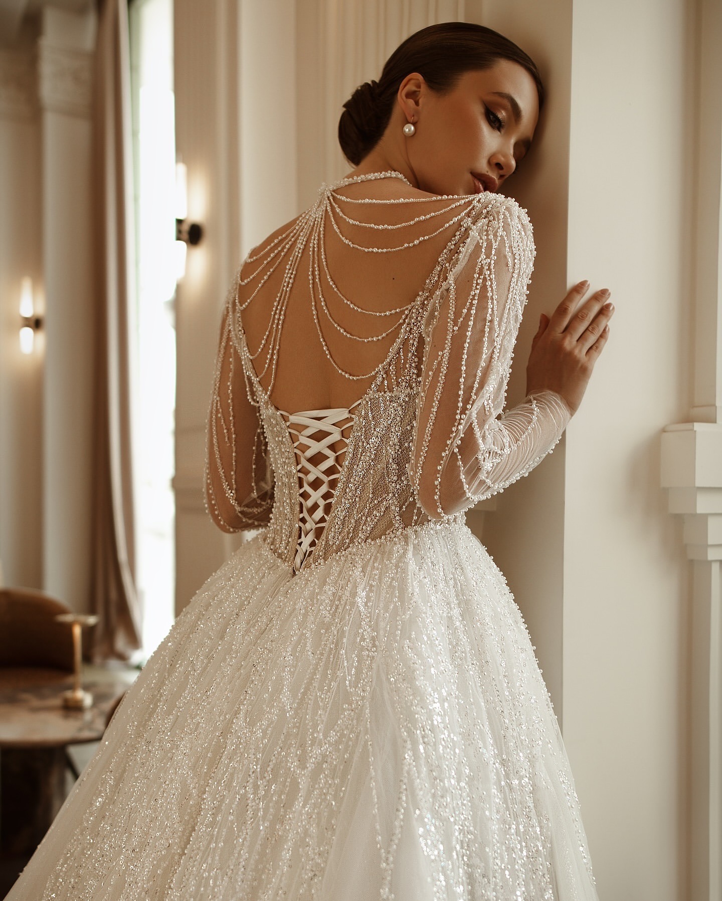 Gorgeous Wedding Dresses V-Neck Nail Beads Glitter Appliques A Line Bridal Gowns Lace Up Back Chapel Customized Vestidos De Novia