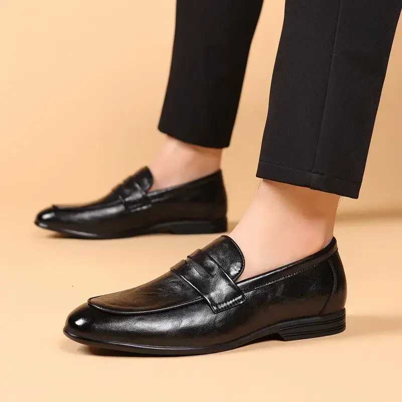 Brown Flat Leather Loafers Shoes for Men Fashion 2024 Classic Original Size Mens Casual Shoes Size 45 Comfortable Free Shipping New In W250716