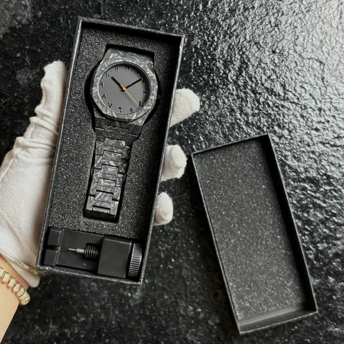 Luxury High-end Mens Fashion Quartz for Man Light Luxury Waterproof Large Dial Minimalist Person Trend Wrist Y250715