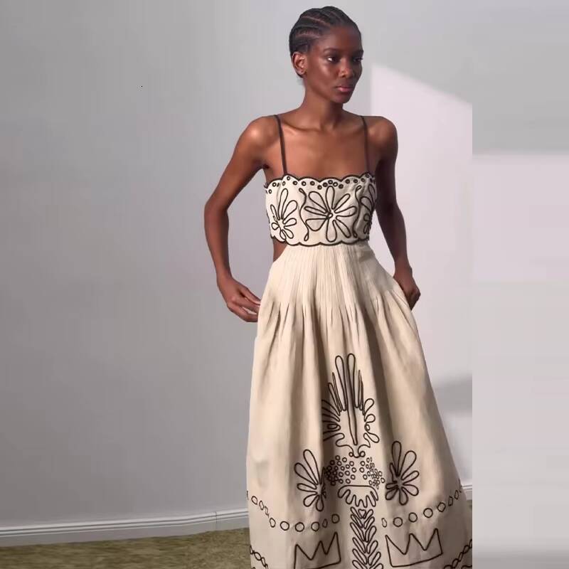 Vintage Embroidery Women Sling Dress Sexy Hollow Out Sleeveless Backless Wave Hem Lady Dresses 2024 New Summer Beach Ladies Robe dongdumaoyi