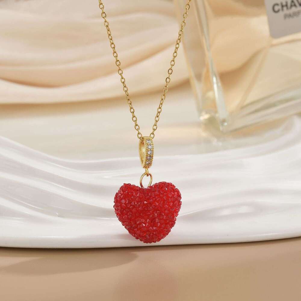 Heart-Shaped Colorful Pendant Necklace For Women, Niche Design, Sweet And Elegant Peach Heart Jewelry 9Db