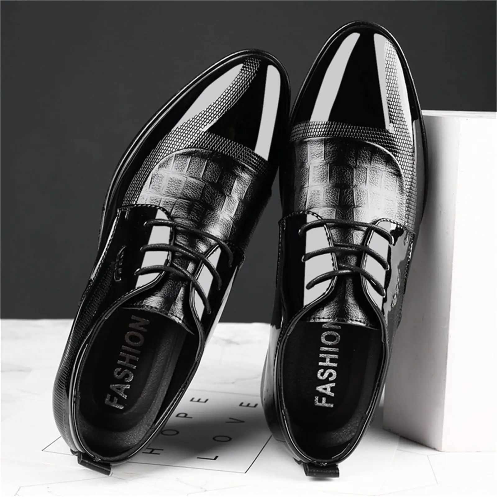 Mens Dress Shoes Formal Business Oxford Block Patent Leather Lace-up Comfortable Pointed Shoes For Men Y250715