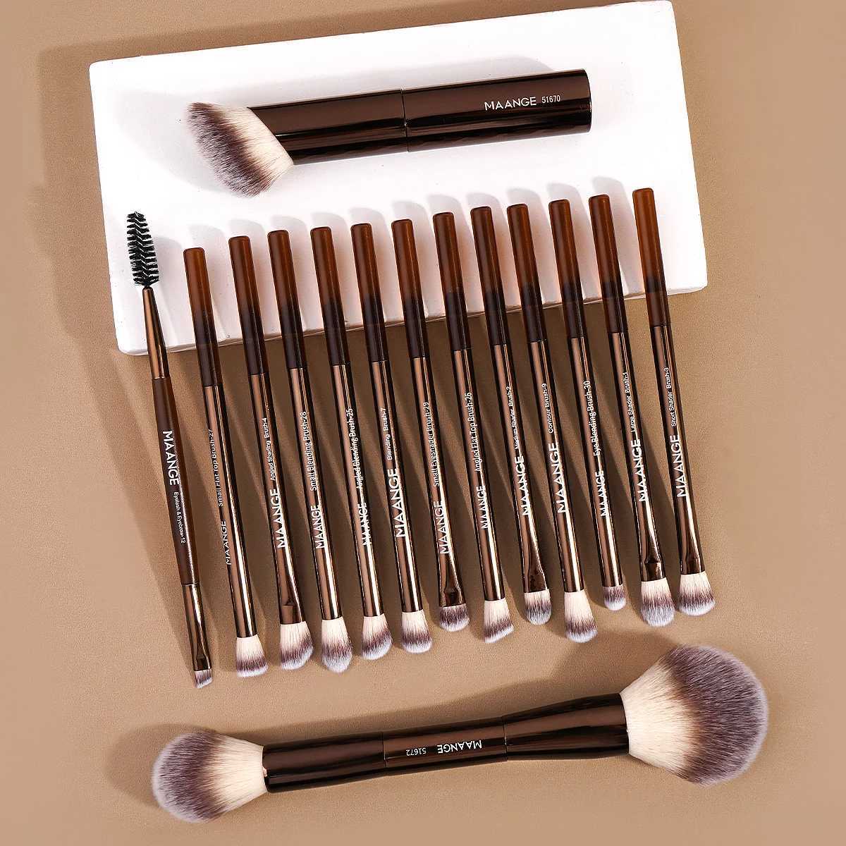 15pcs Professional Eyeshadow Makeup Brushes Blending Eyeliner Eyebrow Concealer Foundation Brush Makeup Accessories Gift XJ2500716