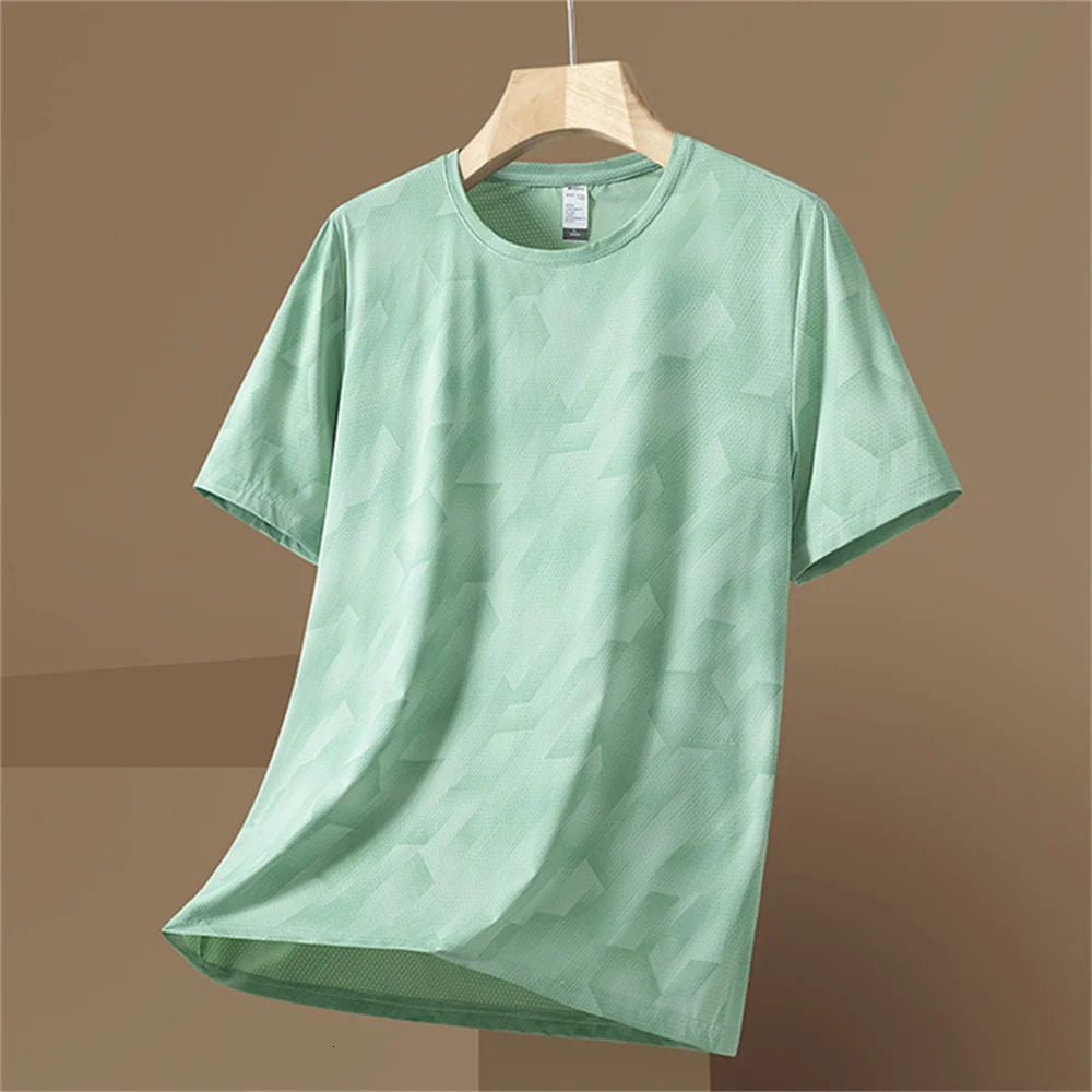Solid Color Plus Size T Shirt Male S3XL Short Sleeve Tshirt Oversized Men Summer Cool Quick Dry Tshirt Mens Sporting Clothing 250715