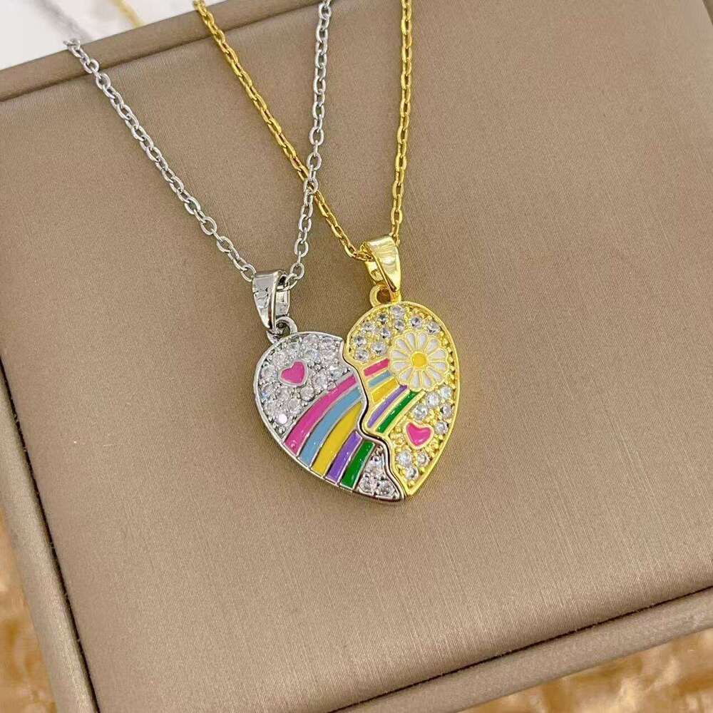 New Friendship Women's Heart Rainbow Necklace Set Personalized Best Friend Titanium Steel Collarbone Chain 648