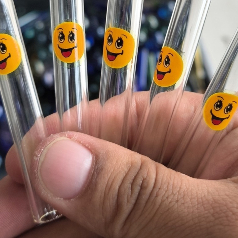 4 Inch Smile LOGO Transparent Glass Oil Burner Pipe Herb Tobacco Smoking Pipe Glass Tube Pipes