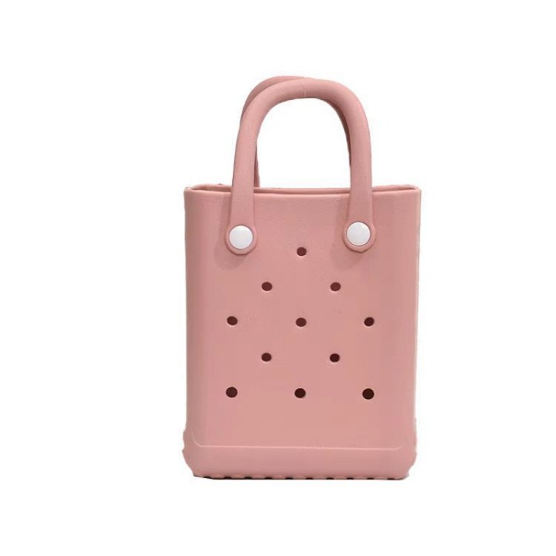 Fashionable Jelly Shoulder Bags Perfectly Suited for Casual Outings