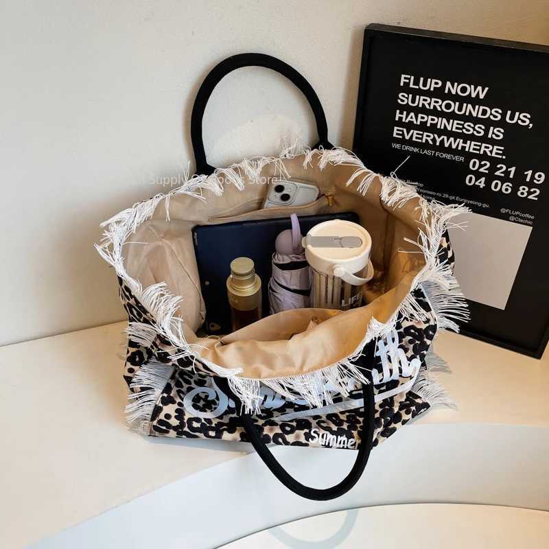 Khaki Handbags For Women Large Capacity Canvas Tote Bag Beach Travel Hand Bag Vintage Leopard Portable Shopper Bag Sac A Main