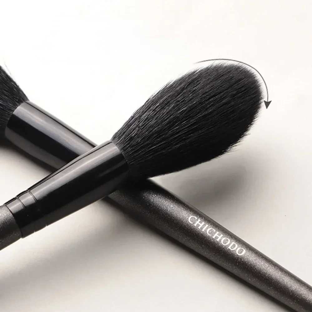 Long Handle Professional Makeup Brushes Powder Brush Face Makeup Highlighter Blush Blending Brush Concealer Beauty Tools XJ2500716