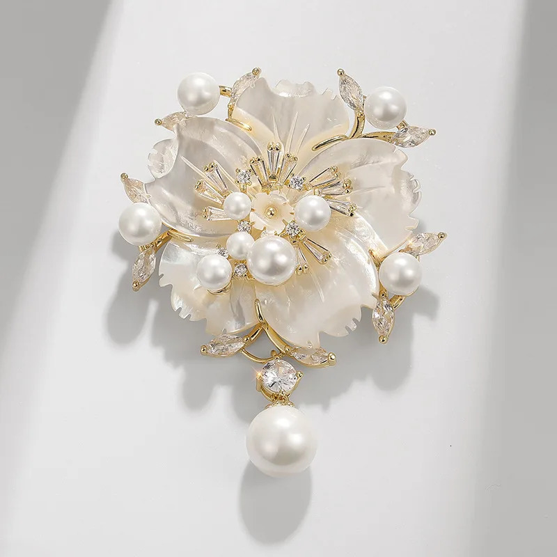 Classic Versatile Natural Shell Rose Brooch Mother Shell Flower Brooch Accessories Wholesale 250712