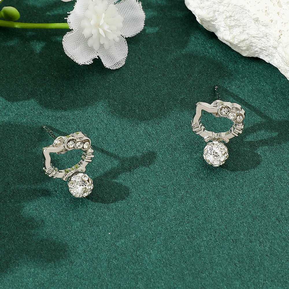 Sanrio Hello Kitty Earrings Fashion Cute Kitty Cat Ear Studs For Friends Womens Birthday Jewelry Gifts w250716